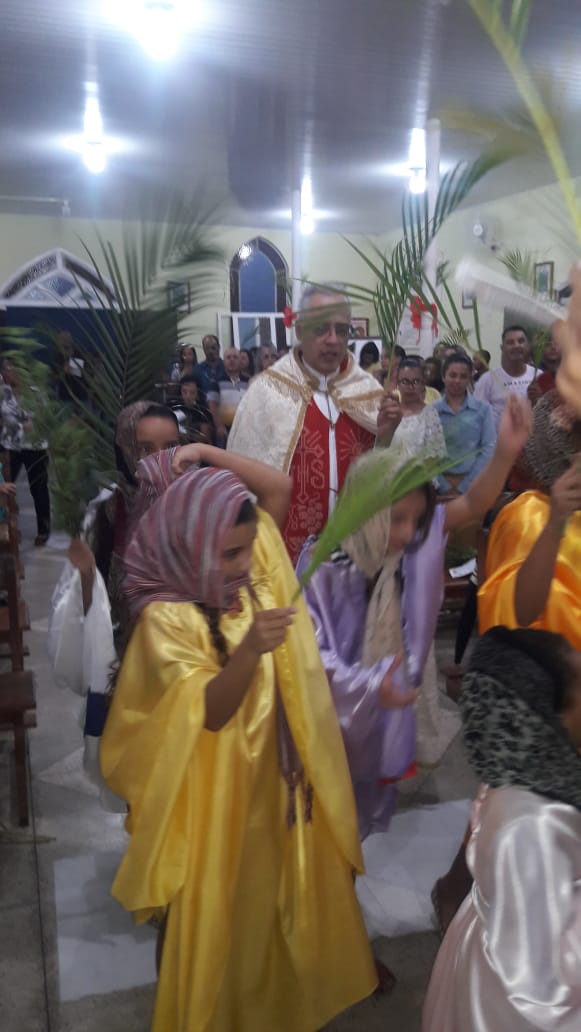 COMUNIDADE SÃO JOSÉ OPERÁRIO CELEBRA O DOMINGO DE RAMOS E DA PAIXÃO DO SENHOR