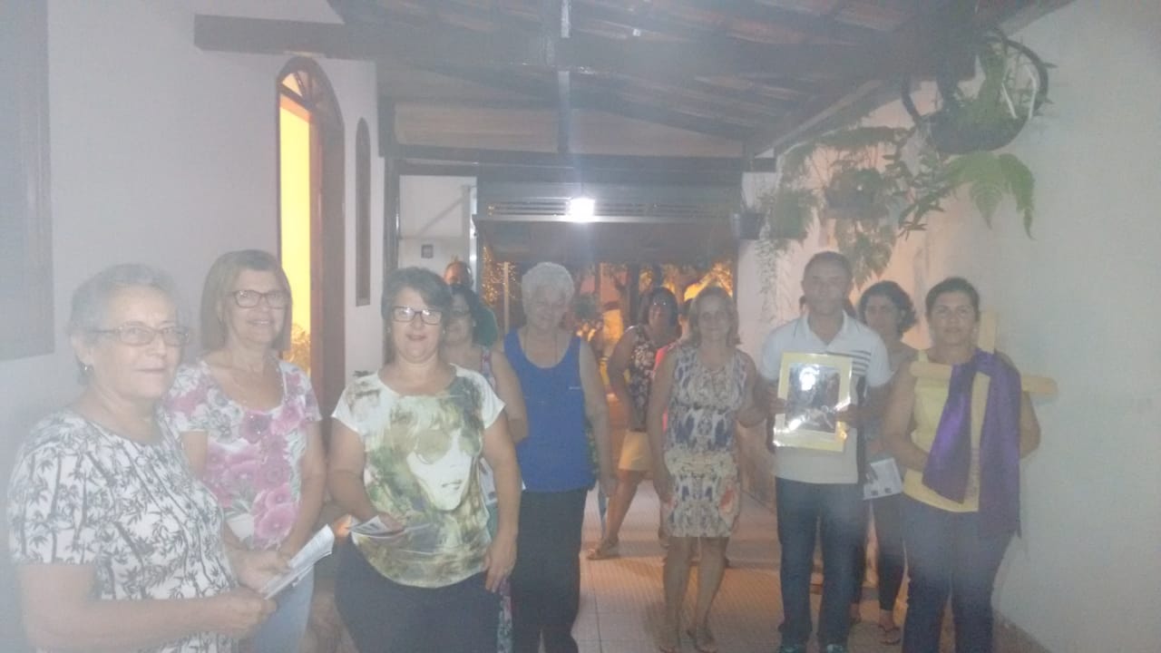 COMUNIDADE NOSSA SENHORA DAS GRAÇAS REALIZA GESTO CONCRETO NO EXERCÍCIO PIEDOSO DA VIA SACRA