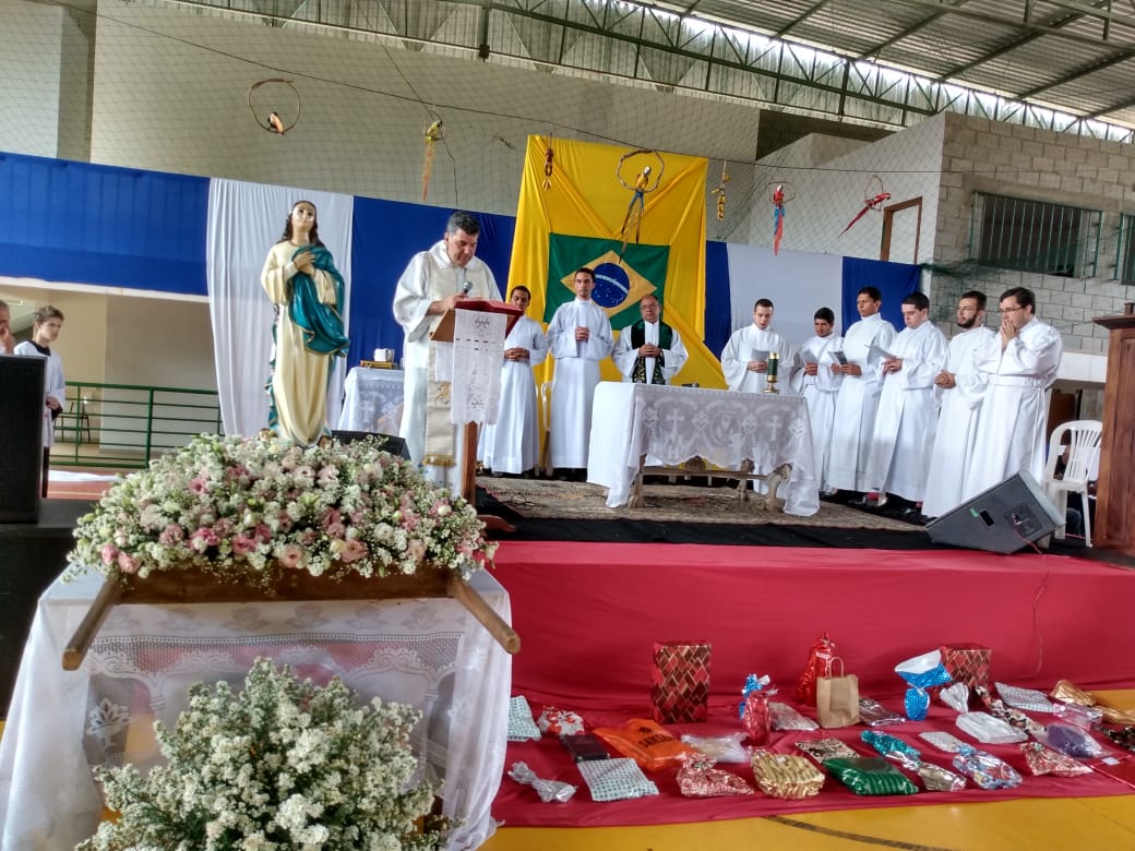FIÉIS DE NOSSA PARÓQUIA PARTICIPAM DO 15º ENCONTRÃO DE GRUPOS DE REFLEXÃO