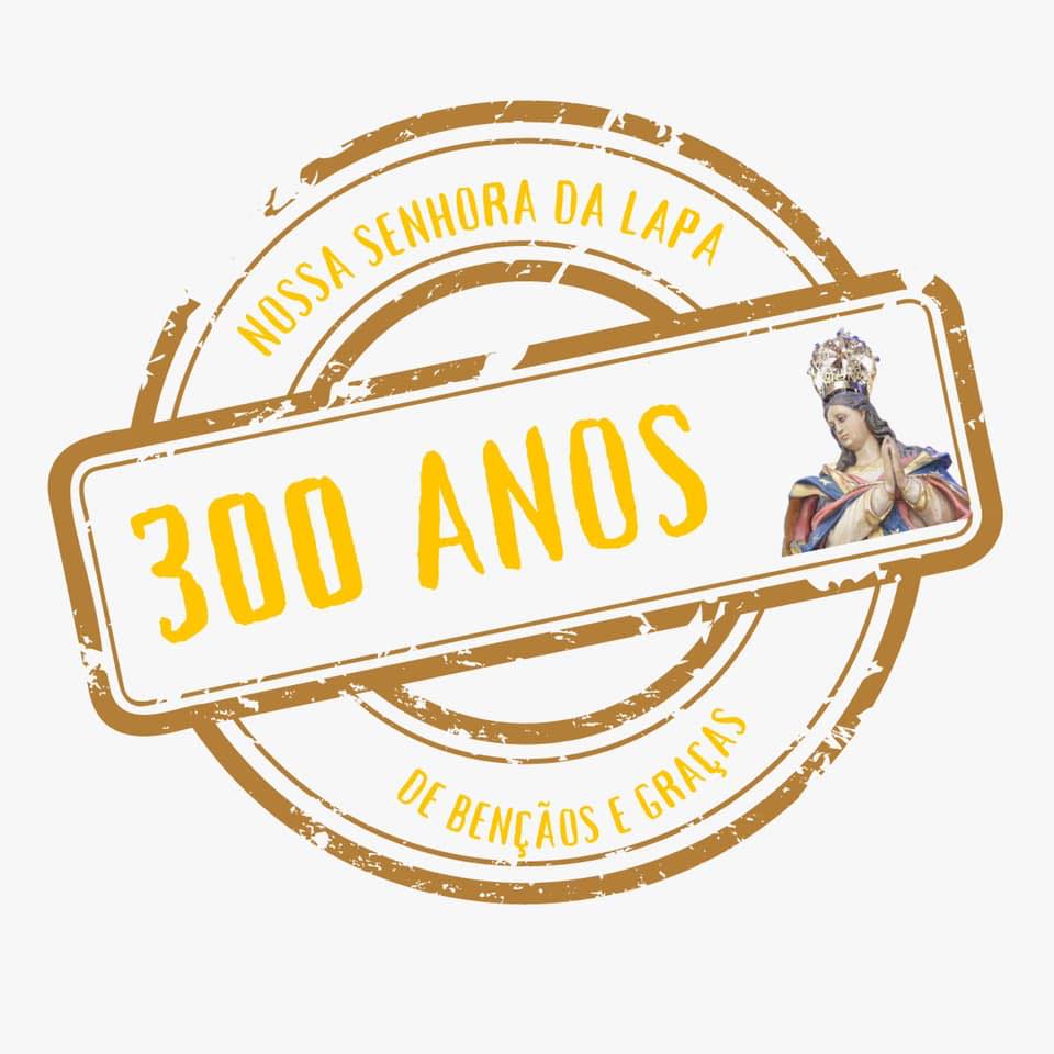 TREZENTOS ANOS DE GRAÇAS E BÊNÇÃOS