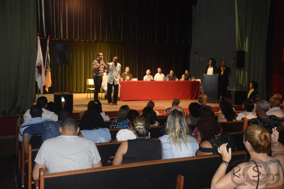 TRABALHADORES SÃO HOMENAGEADOS EM MARIANA