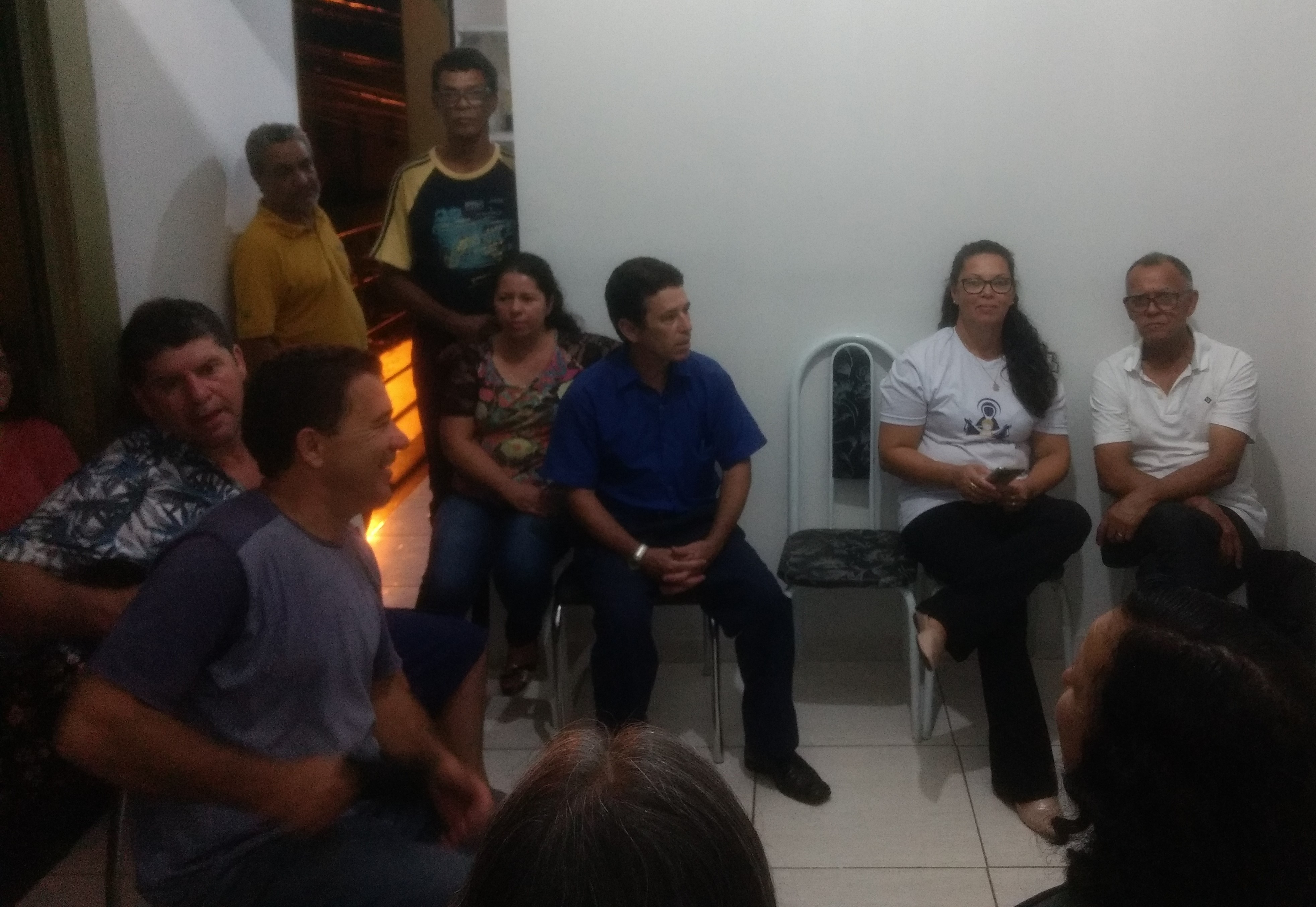 COMUNIDADE N. SRA. DE FÁTIMA SE REÚNE PARA CELEBRAR A EUCARISTIA NA CAPELA DE SÃO JOSÉ