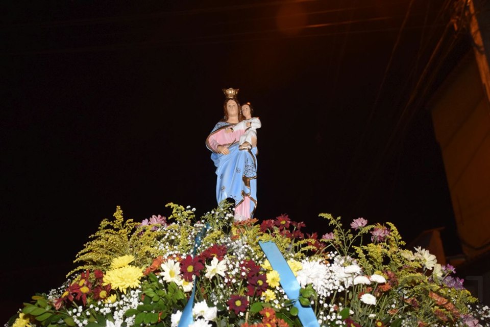 COMUNIDADE CELEBRA FESTA DE NOSSA SENHORA AUXILIADORA