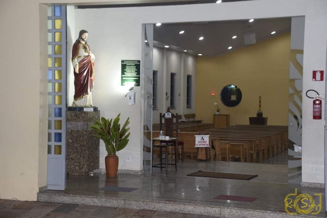 DEZ ANOS DA DEDICAÇÃO DA IGREJA MATRIZ SAGRADO CORAÇÃO DE JESUS