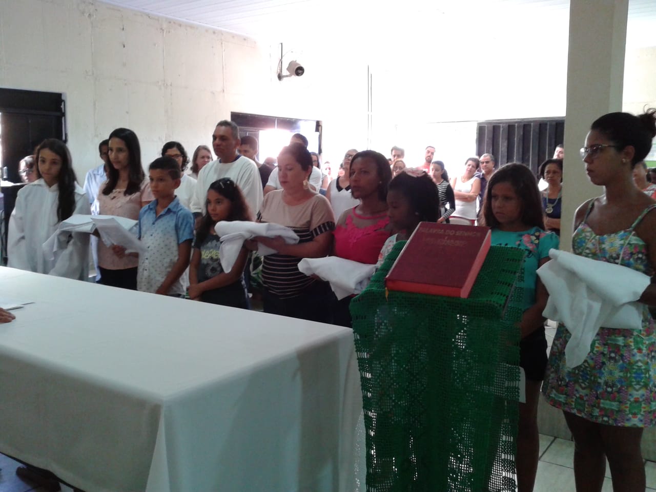 ACOLHIDA DE NOVOS COROINHAS PELA COMUNIDADE SÃO MIGUEL