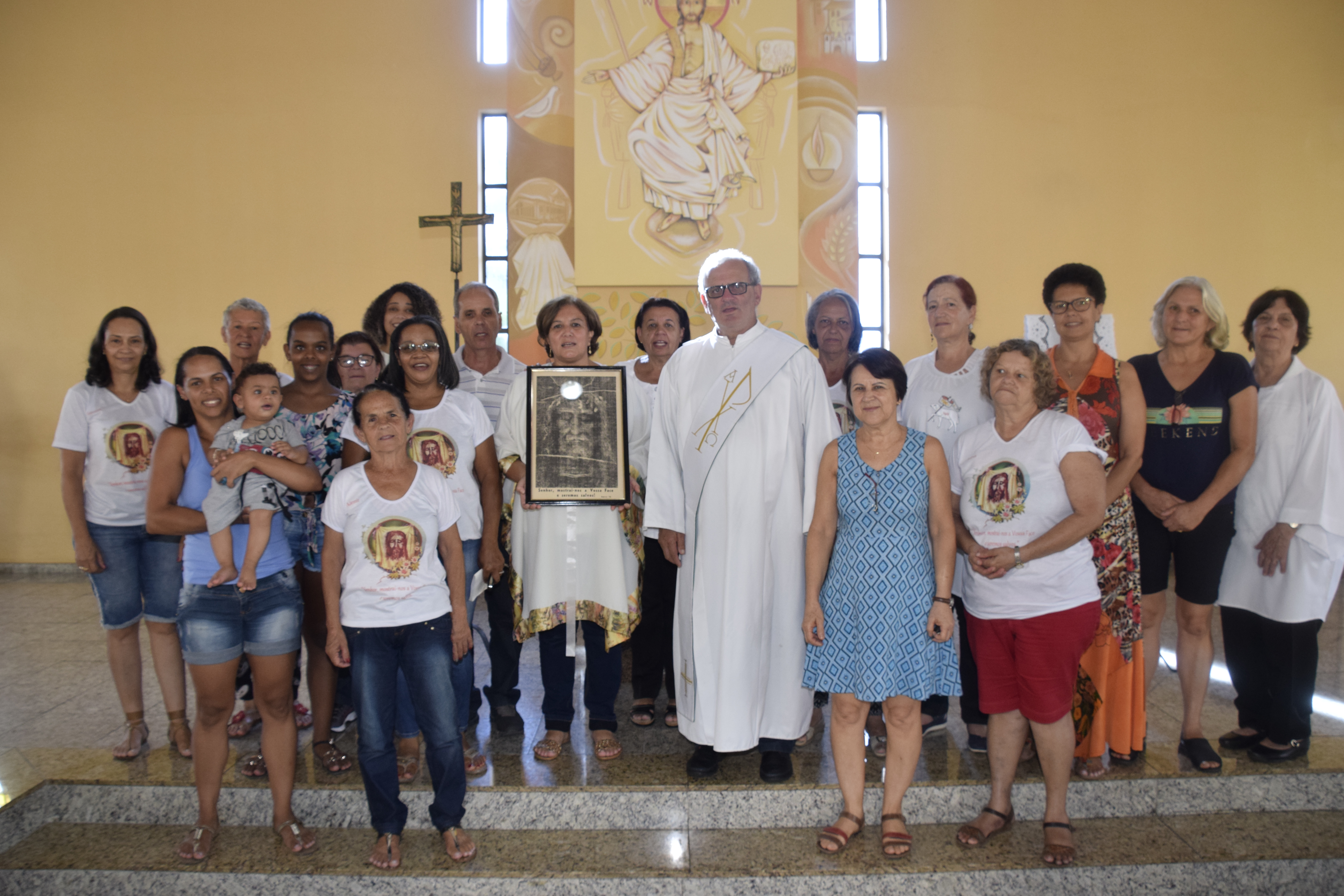 MATRIZ DO SAGRADO CORAÇÃO DE JESUS CELEBRA DESAGRAVO À SAGRADA FACE