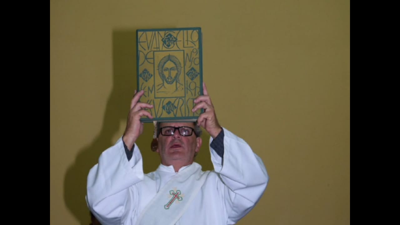 NOSSA PARÓQUIA RENDE GRAÇAS AO SAGRADO CORAÇÃO DE JESUS PELO ANIVERSÁRIO NATALÍCIO DO DIÁCONO VICENTE SAMPAIO